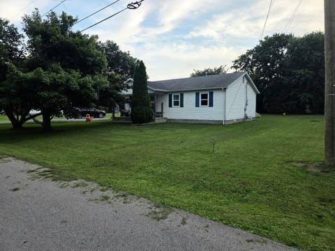 113 Durham Street, Junction City, KY 40440 — photo 2