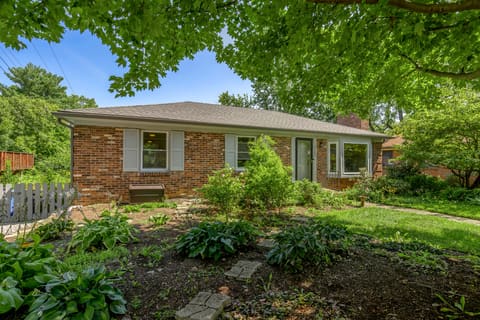 953 Holly Springs Drive, Lexington, KY 40504 — photo 5