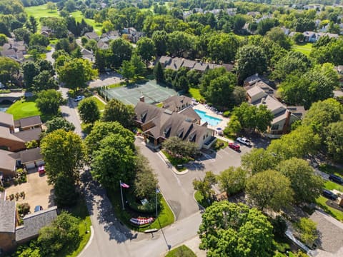 1058 Griffin Gate Drive, Lexington, KY 40511 — photo 2