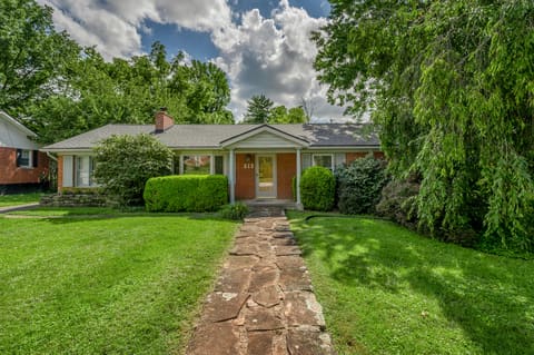 213 Eastway Drive, Richmond, KY 40475 — photo 2