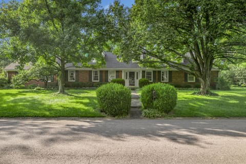 2153 Island Drive, Lexington, KY 40502 — photo 2