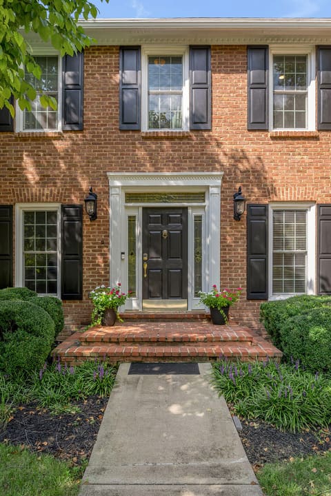 2385 The Woods Lane, Lexington, KY 40502 — photo 3