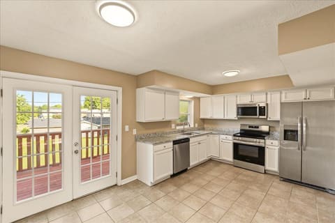 3328 Downing Place, Lexington, KY 40517 — photo 4