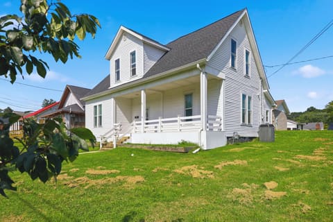 402 Park Avenue, Irvine, KY 40336 — photo 5