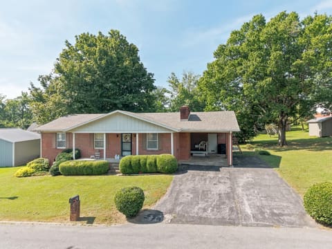 206 Alise Court, Princeton, KY 42445 — photo 2