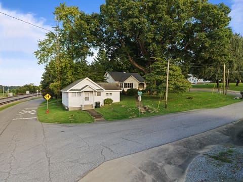 7 Aspen Street, Calvert City, KY 42029 — photo 2