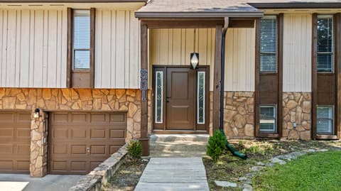 501 Southwind Terrace, Lexington, KY 40517 — photo 2