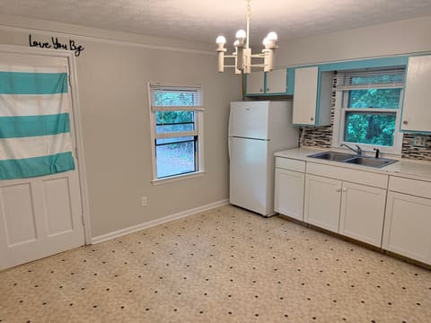 122 N Magnolia Street, Harrodsburg, KY 40330 — photo 3