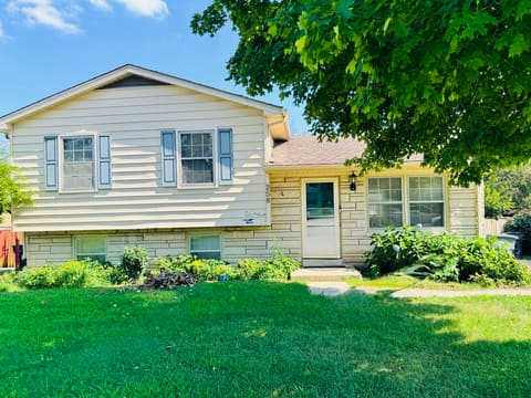 258 S Eagle Creek Drive, Lexington, KY 40515 — photo 2