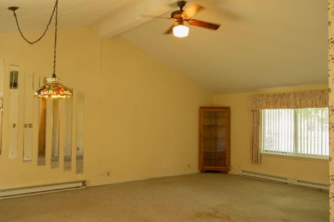 203 Hutchins Drive, Georgetown, KY 40324 — photo 4