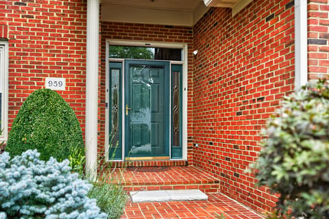 959 Forest Lake Drive, Lexington, KY 40515 — photo 3