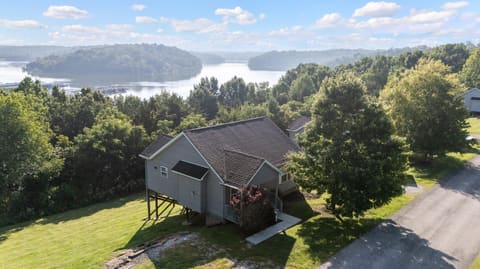 407 Grand View Drive 3, Taylorsville, KY 40071 — photo 2