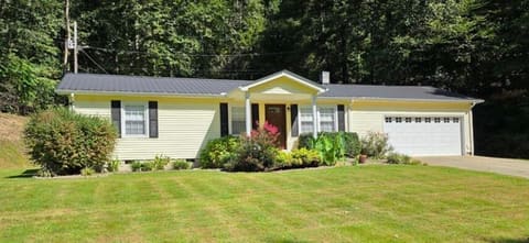 2701 Beech Creek Road, Manchester, KY 40962 — photo 3