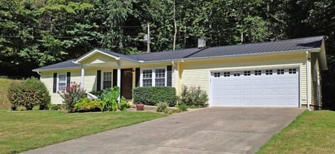 2701 Beech Creek Road, Manchester, KY 40962 — photo 2