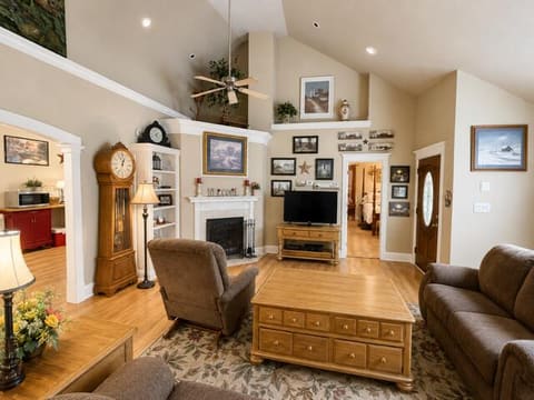 16 Country Hill Hill, Monticello, KY 42633 — photo 3