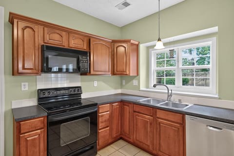 925 Seneca Park, Lexington, KY 40515 — photo 5