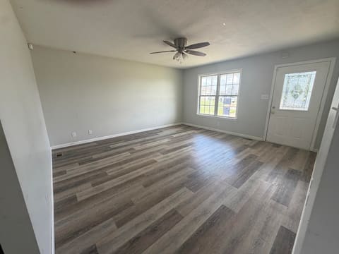 110 Josephines Court, Oak Grove, KY 42262 — photo 2