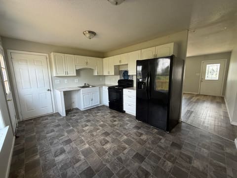 110 Josephines Court, Oak Grove, KY 42262 — photo 4