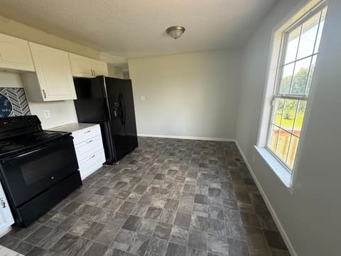 110 Josephines Court, Oak Grove, KY 42262 — photo 5
