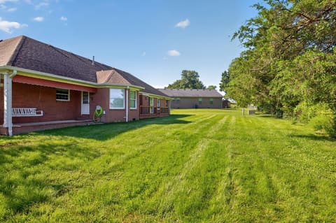 1050 Burnell Drive, Berea, KY 40403 — photo 4