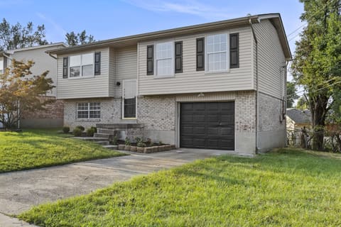 364 Chamberlain Drive, Lexington, KY 40517 — photo 2