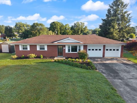 817 S Horseshoe Drive, Somerset, KY 42501 — photo 2