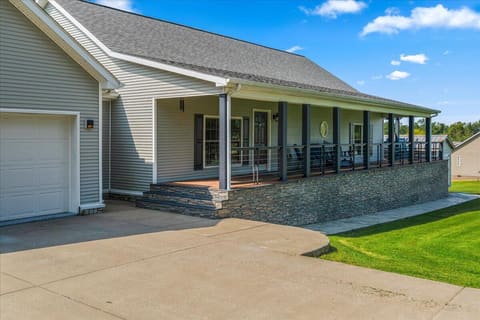 108 Elizabeth Jade Lane, Georgetown, KY 40324 — photo 2