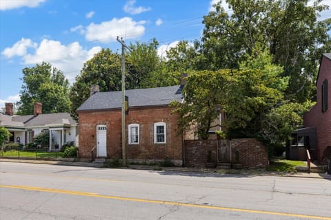 236 Lexington Street, Versailles, KY 40383 — photo 2