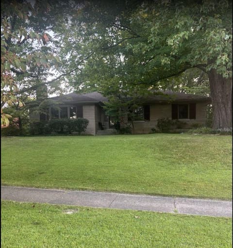 317 Greenbriar Road, Lexington, KY 40503 — photo 2