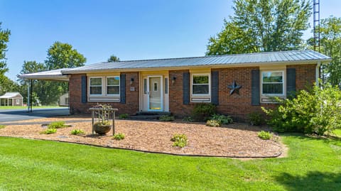 628 W Elm Street, Marion, KY 42064 — photo 2