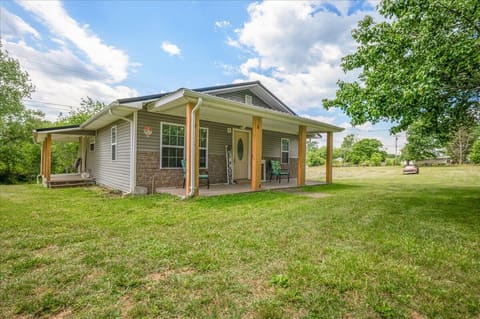 181 181 Little Arthur Ridge Rd Road, East Bernstadt, KY 40729 — photo 2