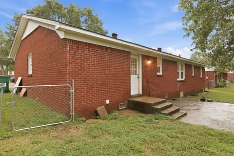 111 Bel Aire Drive, Mayfield, KY 42066 — photo 3