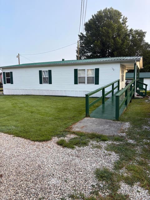 168 W Church Street, Stanton, KY 40380 — photo 3