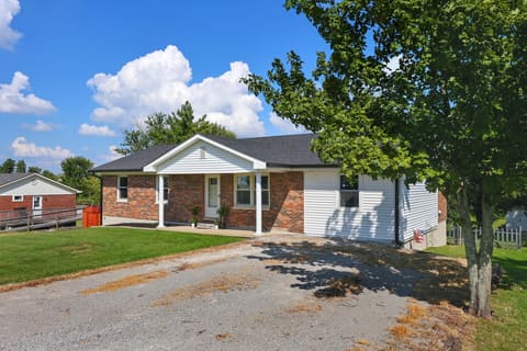 777 Calvary Road, Harrodsburg, KY 40330 — photo 2