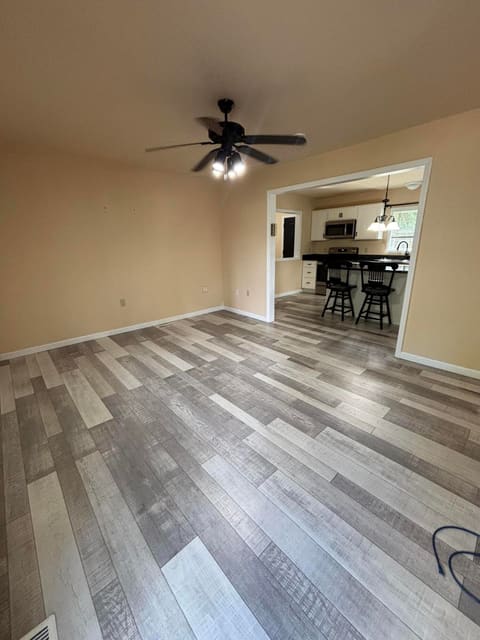 10007 US-421, McKee, KY 40447 — photo 3