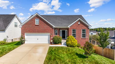 161 Shinnecock Hill Drive, Georgetown, KY 40324 — photo 2