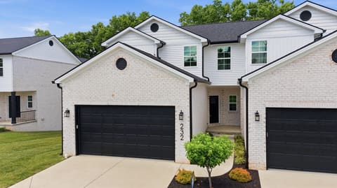 232 Sugartree Lane, Versailles, KY 40383 — photo 2