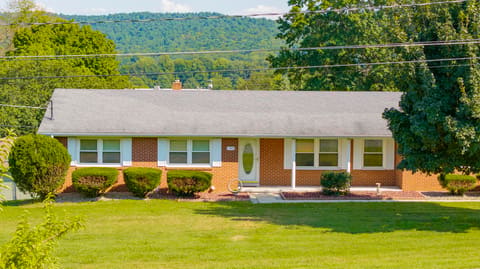 198 Lockett Street, Monticello, KY 42633 — photo 2