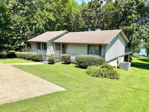 278 Red Water Drive, New Concord, KY 42076 — photo 4