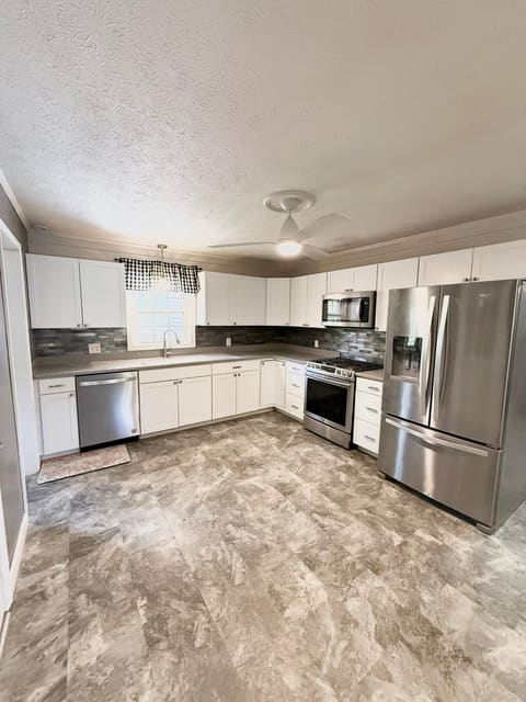 403 Fairlane Drive, Mayfield, KY 42066 — photo 5