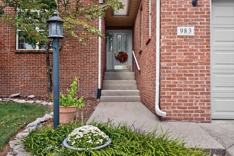 983 Forest Lake Drive, Lexington, KY 40515 — photo 3