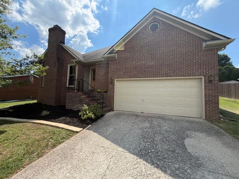 420 Calmes Boulevard, Winchester, KY 40391 — photo 2