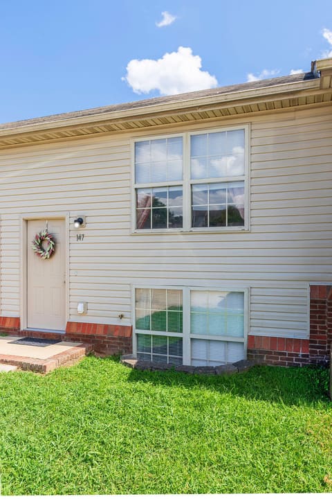 147 May Court, Nicholasville, KY 40356 — photo 2