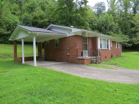 14184 KY 223, Flat Lick, KY 40935 — photo 4