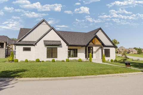 1433 Clubhouse Lane, Mt Sterling, KY 40353 — photo 2