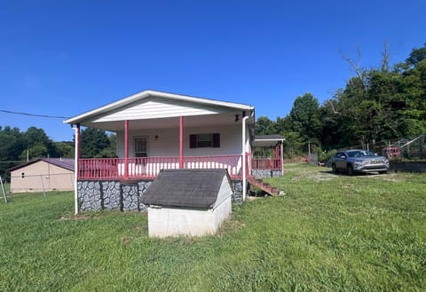 122 Blue Hollow Road, Frakes, KY 40940 — photo 3