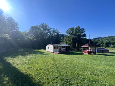 122 Blue Hollow Road, Frakes, KY 40940 — photo 5