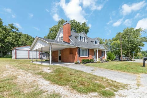 445 Phillips Street, Liberty, KY 42539 — photo 2