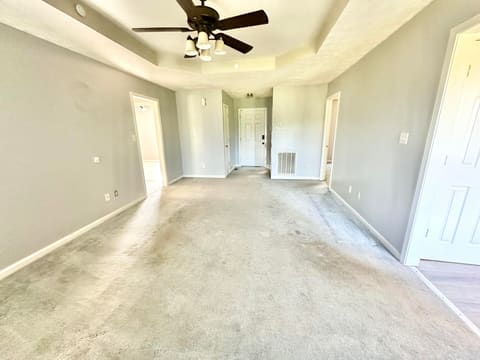 8646 Kingman Court, Oak Grove, KY 42262 — photo 2