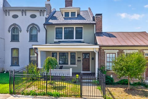 128 E Third Street, Lexington, KY 40508 — photo 2